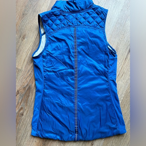 Lululemon What The Fluff Vest in Limitless Blue - Picture 3 of 12